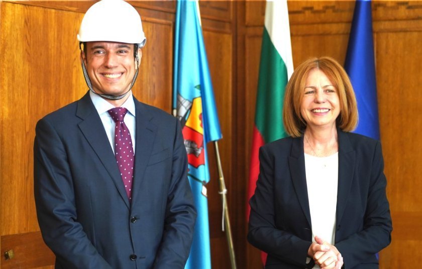 БРУТАЛНА МАНИПУЛАЦИЯ! Промяната се къпе в медиен комфорт - вижте за какво става дума (СНИМКА)