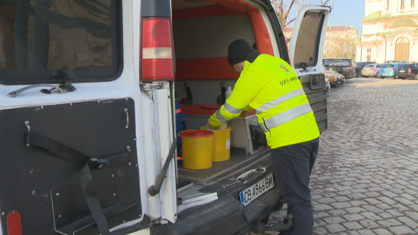 100 кг живак, киселини и основи: Опасните вещества от апартамента в Люлин били събирани от бивш служител на БАН