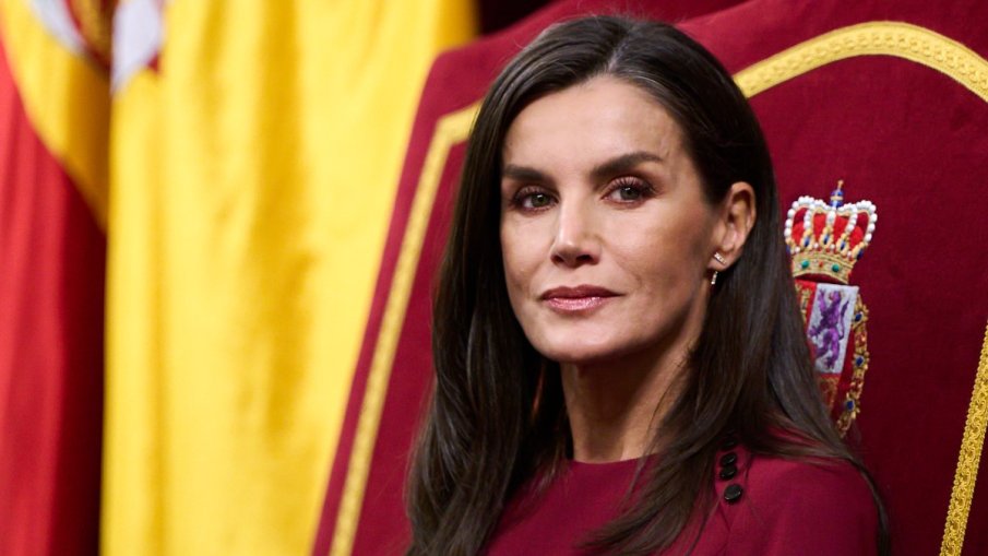 КРАЛСКИ АФЕРИ: Бивш зет на кралица Летисия твърди, че е имал връзка с нея