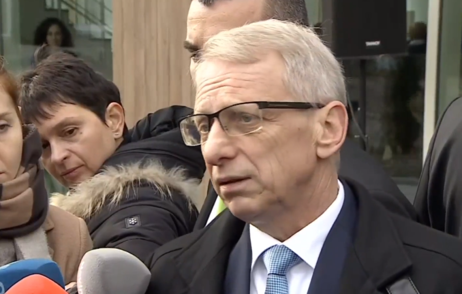 ГОРЕЩА ИНТРИГА! Денков с упреци към ГЕРБ и към Радев, разкри от какво ще зависи отношението му към Калин Стоянов