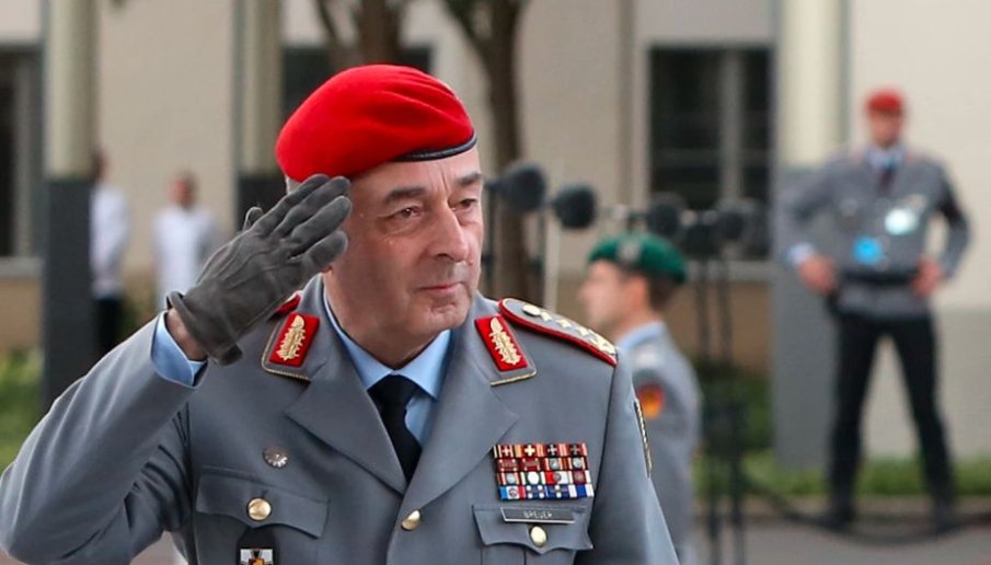 Шефът на въоръжените сили на Германия: Можем да се справим с евентуално руско нападение, макар че имаме затруднениу