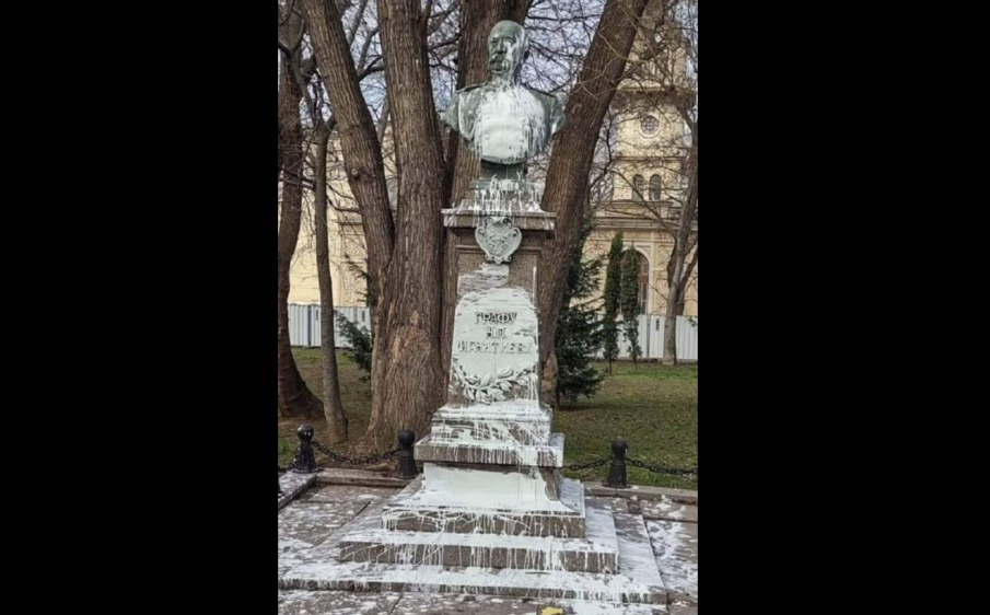 Заляха с боя паметника на граф Игнатиев във Варна - Информационна ...