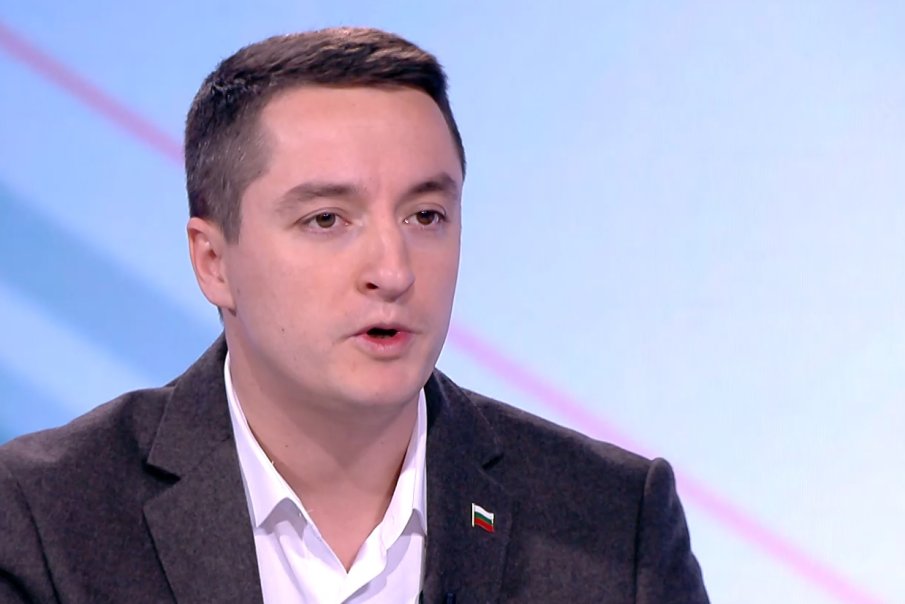Ще има обвинение за собственика на пистолета, с който стреля детето на Явор Божанков - политикът отрича да е било ВИП парти с депутати Ще има обвинение за собственика на пистолета, с който стреля детето на Явор Божанков - политикът отрича да е било ВИП парти с депутати