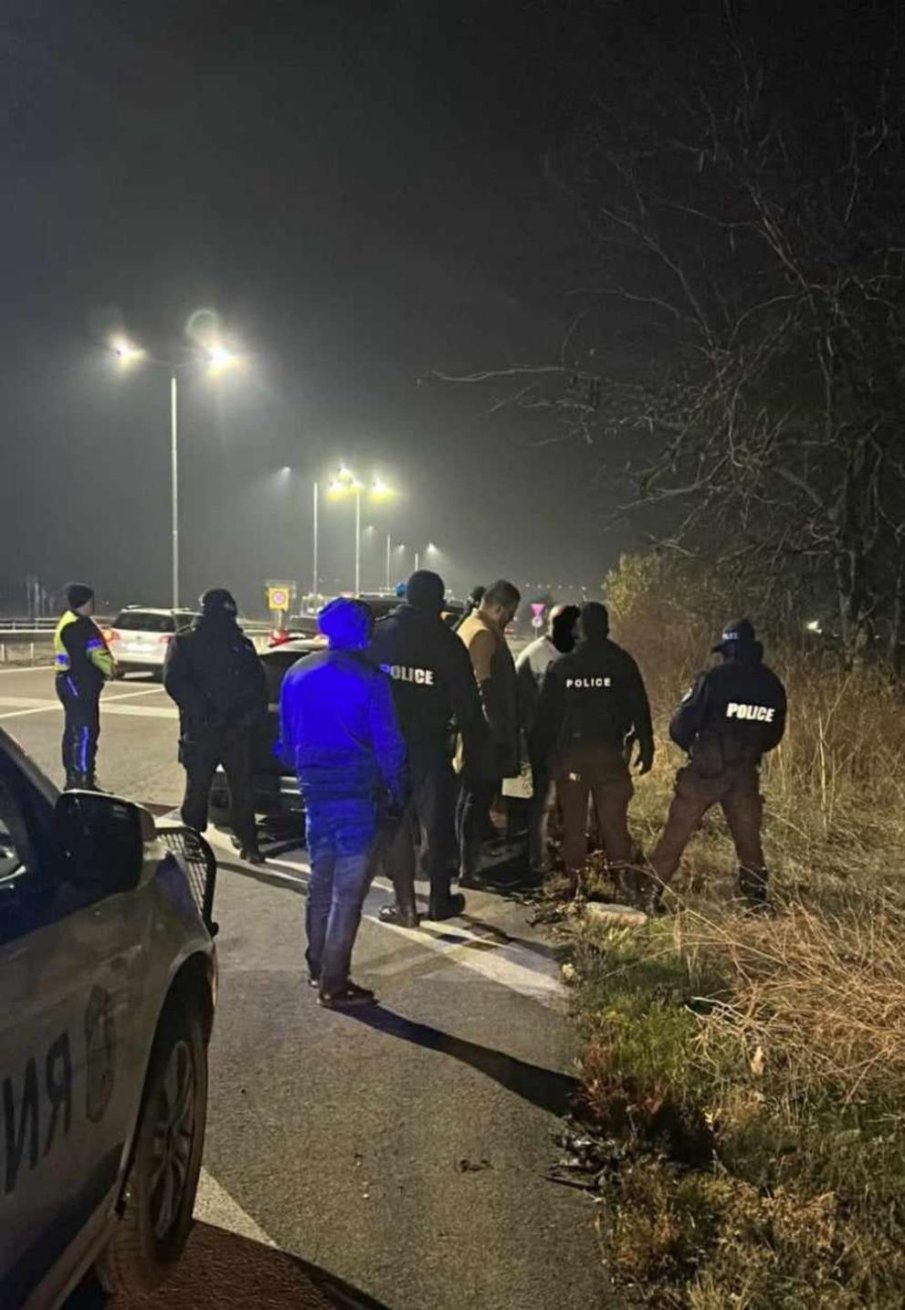 Оставиха в ареста мъжа, заплашил с нож 42-годишен шофьор в Хасково