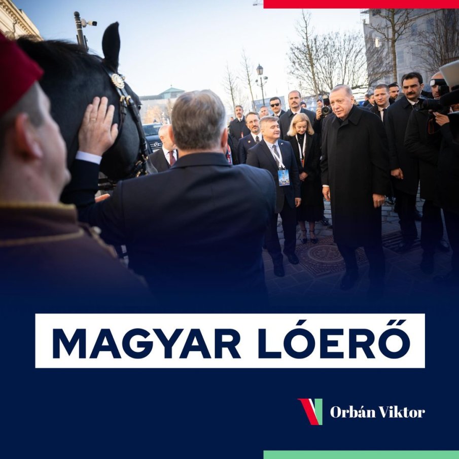 Виктор Орбан подари на Реджеп Ердоган кон (ВИДЕО)