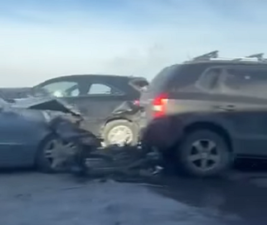 Верижни катастрофи блокират трафика по Цариградско шосе в София