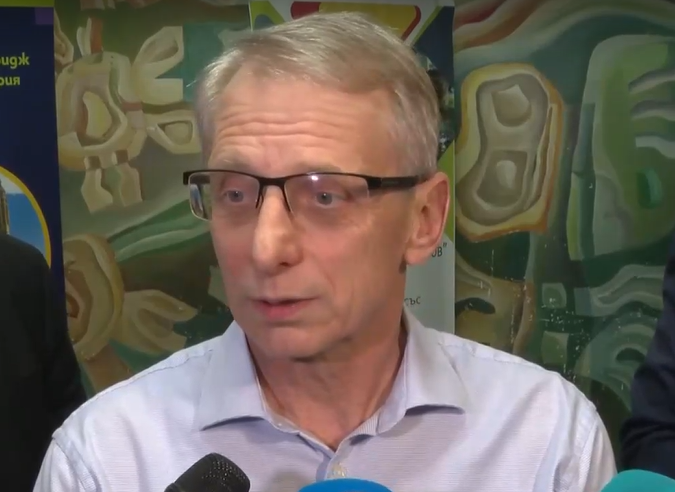 Денков призова депутатите да мислят какво правят, защото са видими