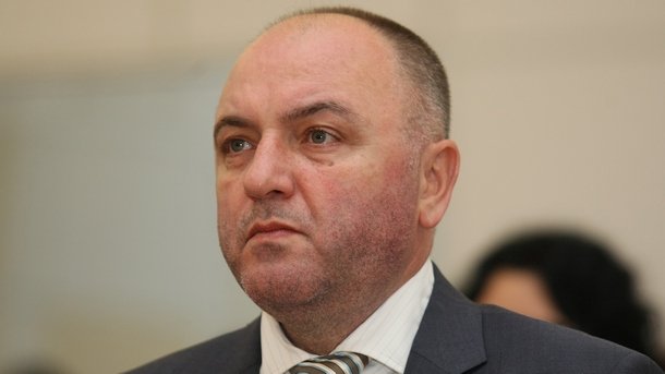 Бившият министър на правосъдието Антон Станков: КС няма да се изкаже скоро за конституционните промени - той е втора камара на парламента Бившият министър на правосъдието Антон Станков: КС няма да се изкаже скоро за конституционните промени - той е втора камара на парламента