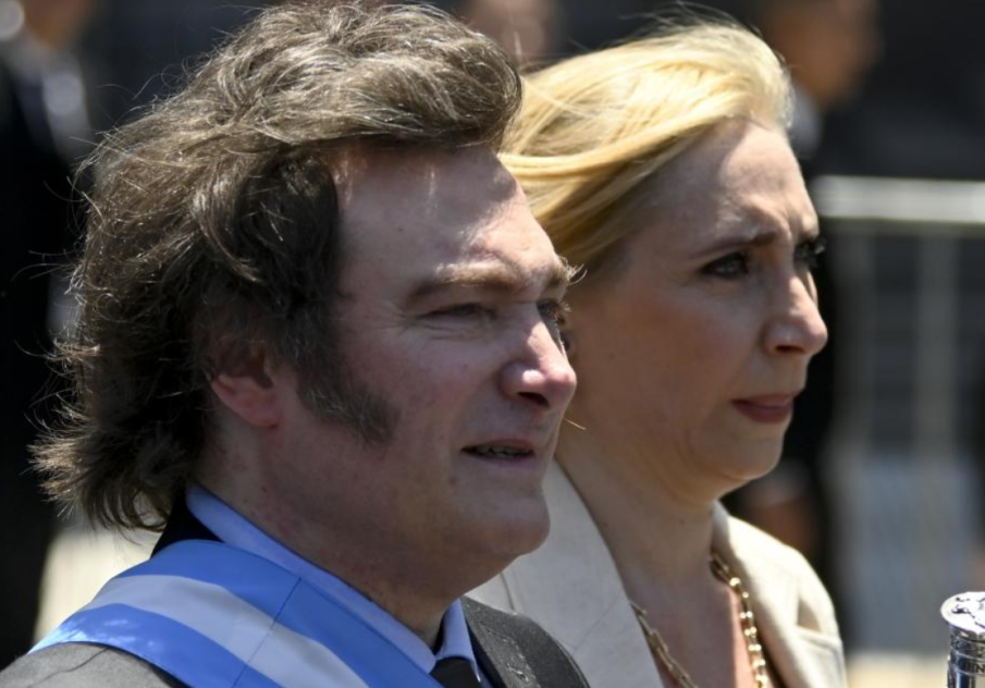 Новият президент на Аржентина съкрати 5000 държавни служители