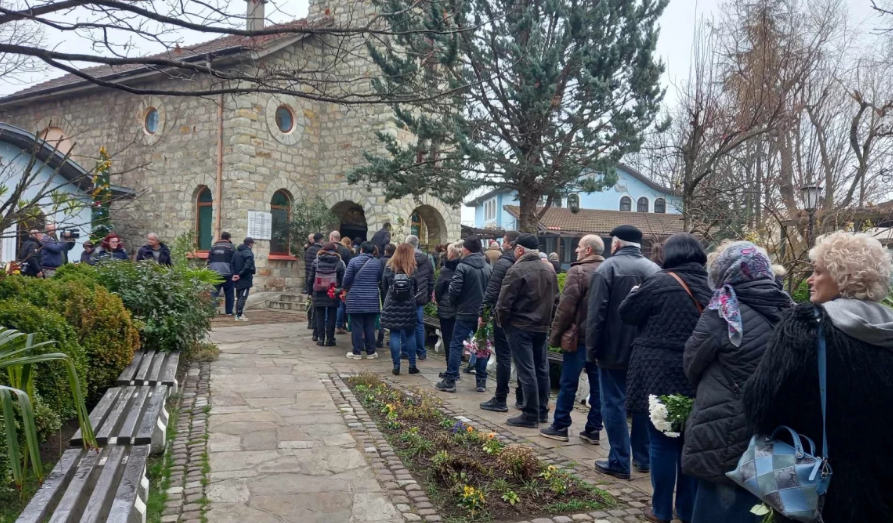 ПОСЛЕДНО СБОГОМ: Родопите се простиха със своя Кръстител отец Боян Саръев