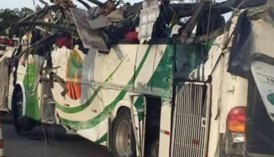 Най-малко 25 души са загинали при катастрофа в Бразилия