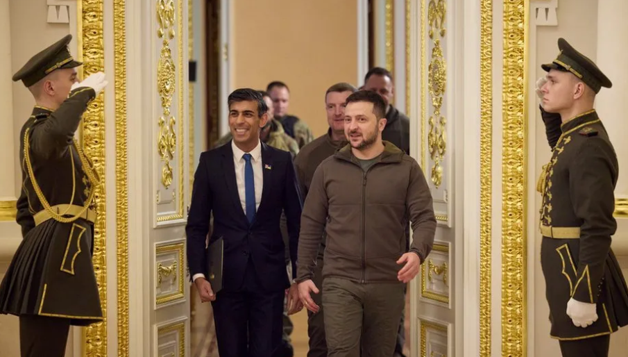 Украйна и Великобритания подписаха безпрецедентно споразумение в Киев