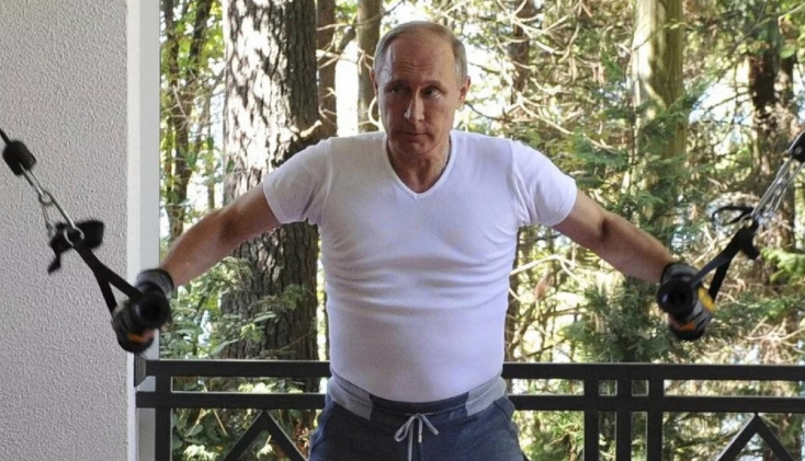 Путин на 71: Спортувам по два часа на ден и се чувствам годен за поста на президент
