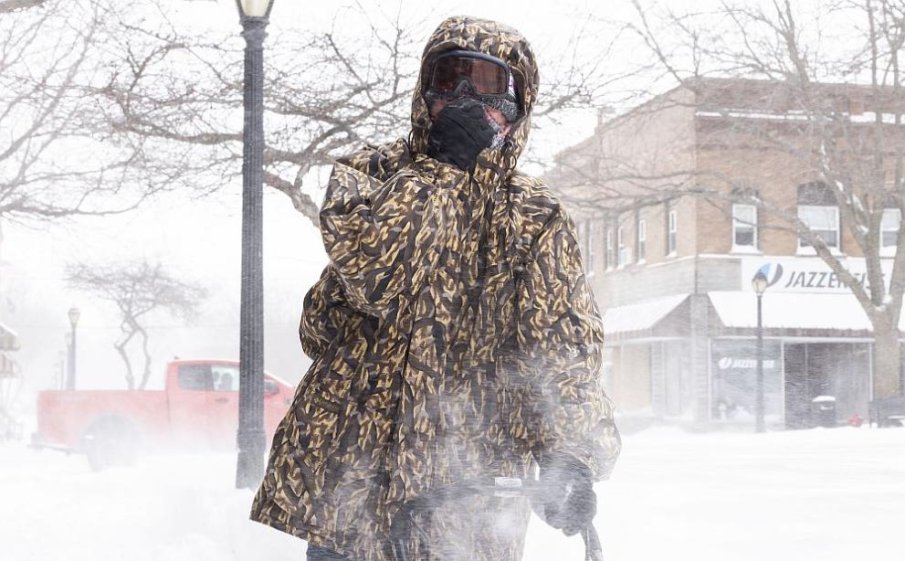 Арктически студ, виелици и много сняг в САЩ