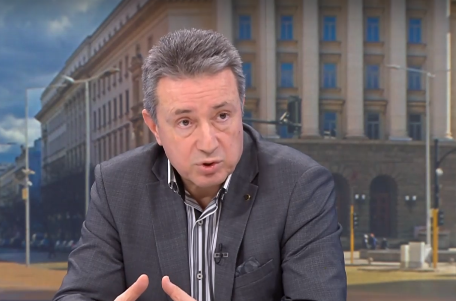 Янаки Стоилов: До пролетта КС ще решава за промените в Конституцията