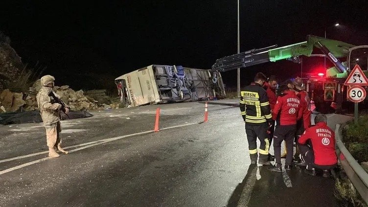 ТЕЖЪК ИНЦИДЕНТ: Автобус се преобърна в Турция. 9 загинали, сред които и деца, 30 ранени (ВИДЕО)
