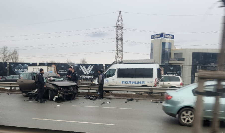 Катастрофа с ранен на Околовръстното на София