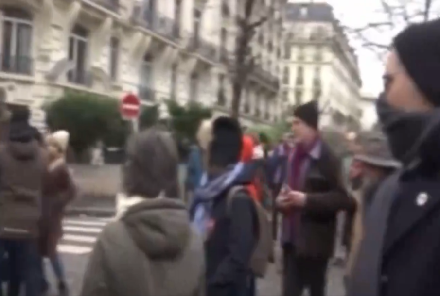 Десетки хиляди на протест срещу нов закон за имиграцията във Франция