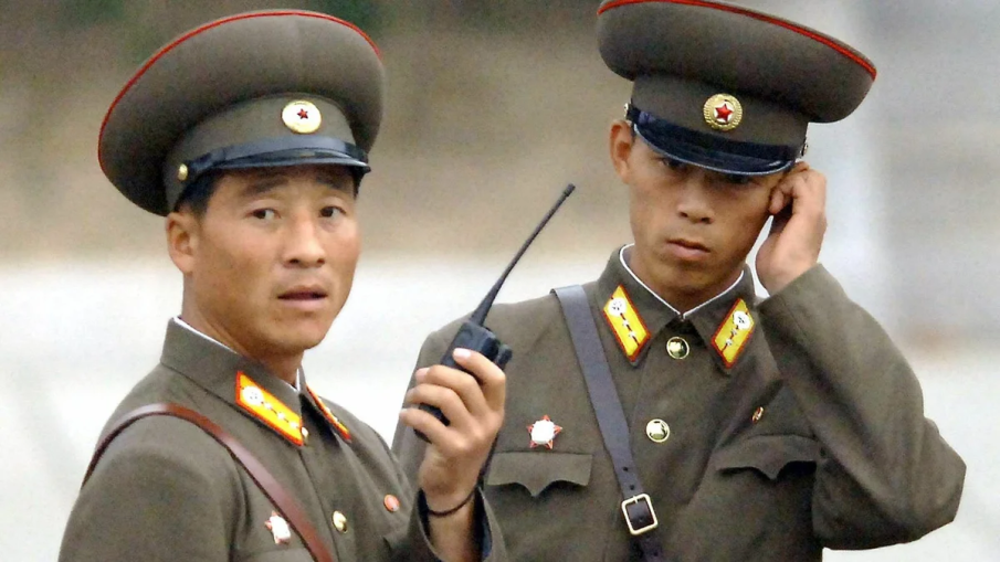12 години в трудов лагер: Ето как в Северна Корея наказват младежи заради музика