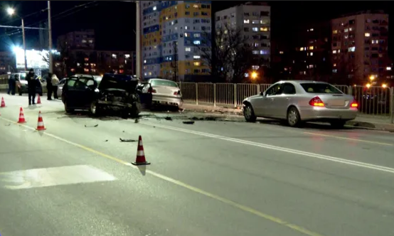 Верижна катастрофа затапи центъра на Стара Загора, има пострадали