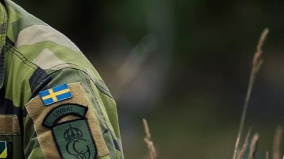 В Швеция върнаха казармата