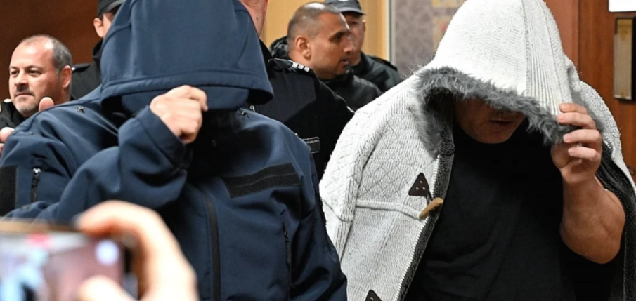 Обвинените за изнудване пловдивски ченгета остават зад решеткте