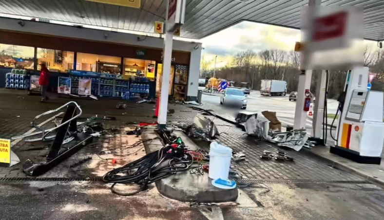 ЗРЕЛИЩНО: Българин се вряза в бензиностанция в Словакия - говорил му глас в главата, крещял Аллах Акбар“ (ВИДЕО)