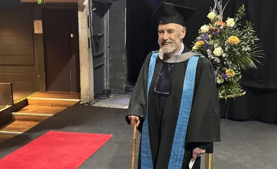 РЕСПЕКТ: 95-годишен британец завърши университет