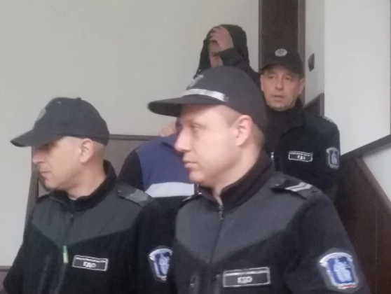 Оставиха в ареста тримата, заловени с дрога за 400 000 лева в Пловдив