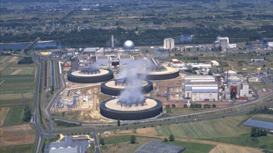 Спряха два реактора в атомната електроцентрала Шинон заради пожар