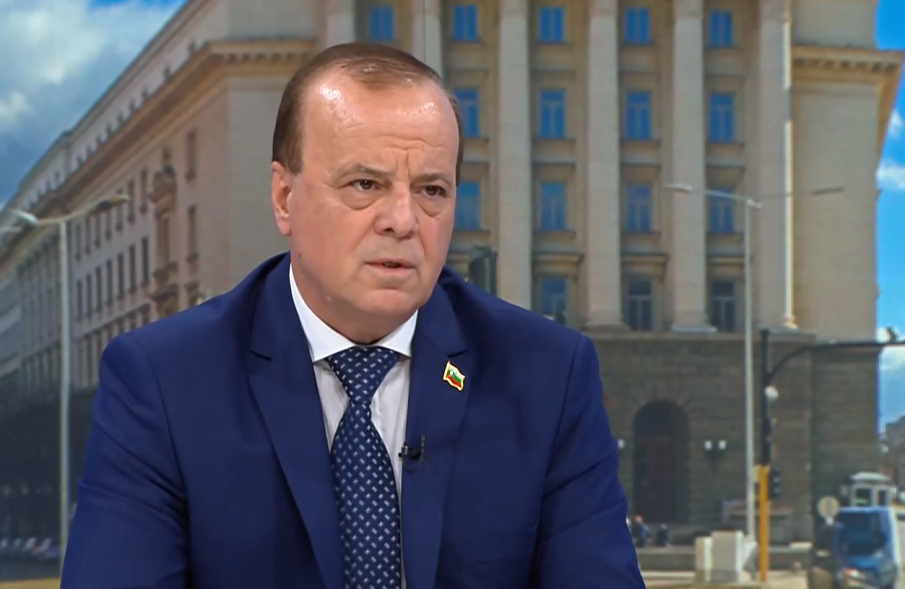 Тенчо Тенев: До края на годината всички пътни полицаи ще имат боди камери