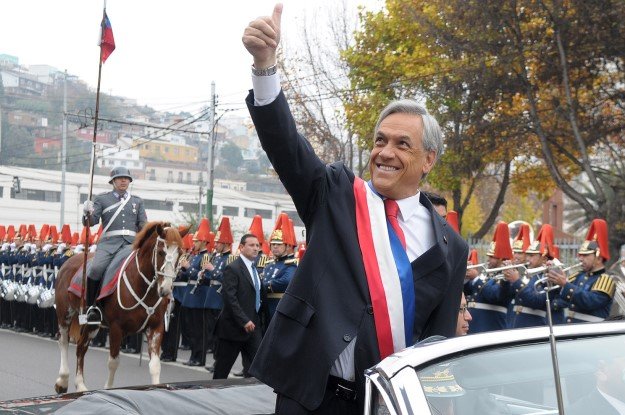 Бивш президент на Чили загина в катастрофа