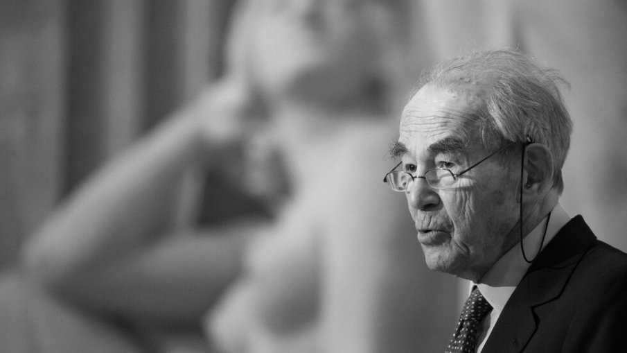 Почина политикът, който отмени смъртното наказание във Франция