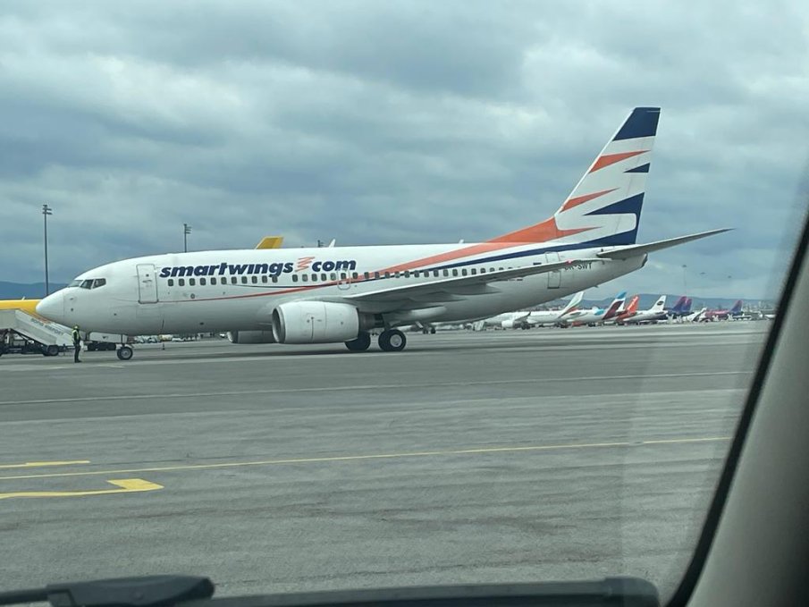 Нискотарифни авиокомпании намаляват полети заради поскъпването на керосина