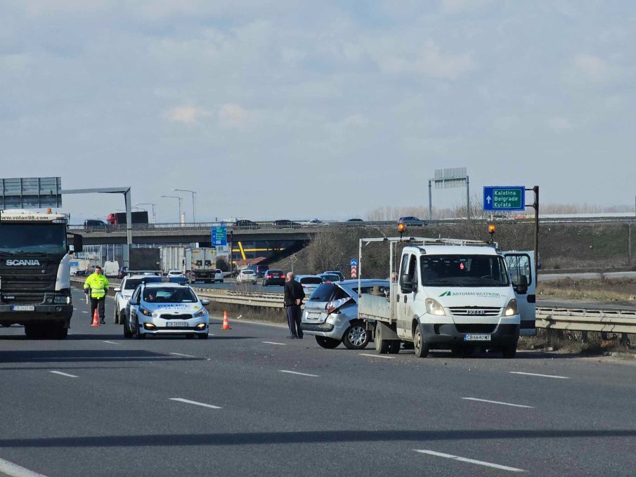 Двама души са пострадали при катастрофата на пътя София – Варна