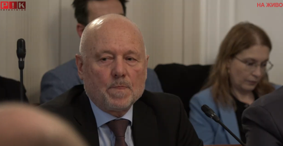 ПИК TV: Комисията по отбрана изслушва Тагарев за предоставянето на военна помощ за Украйна (ОБНОВЕНА)