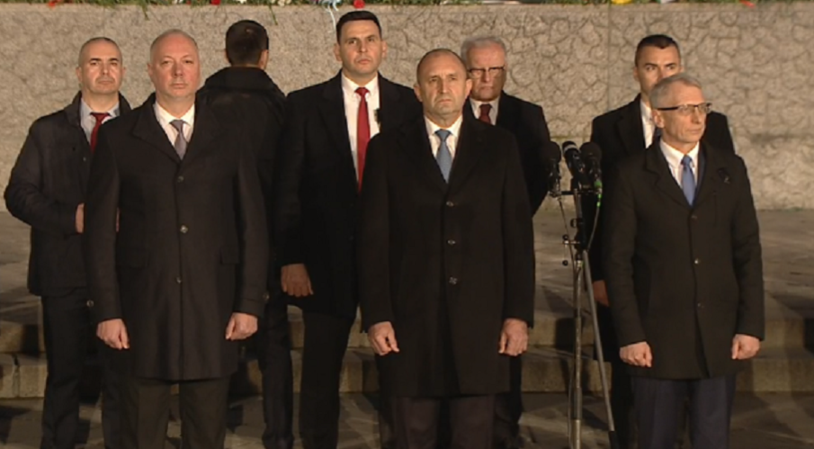 Радев и Денков рамо до рамо на 3 март, президентът: Политиците трябва да пазим суверенитета на България