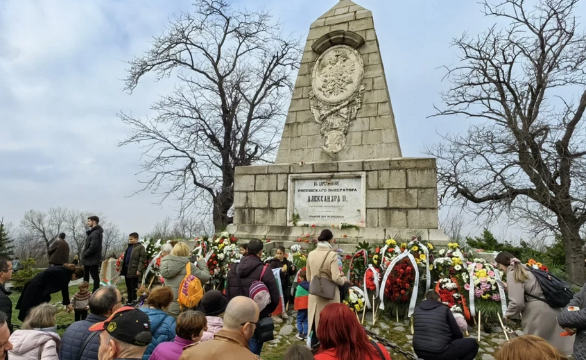Освиркаха Тагарев на церемонията за 3 март в Пловдив