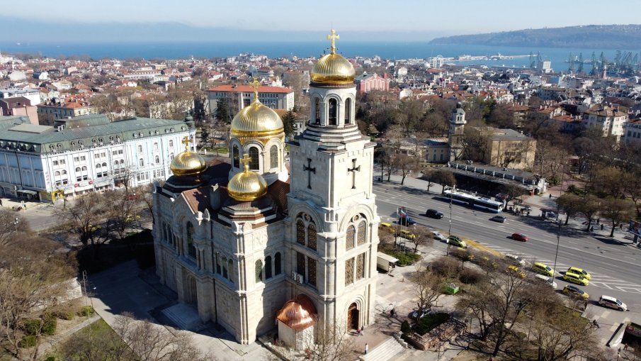 Недоволство във Варна срещу новата наредба за избор на митрополити