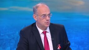 Проф. Атанас Семов: Масовият българин все по-силно вее байрака на нетърпимост към отмяна на миналото и към всеки вид политическо прислужване