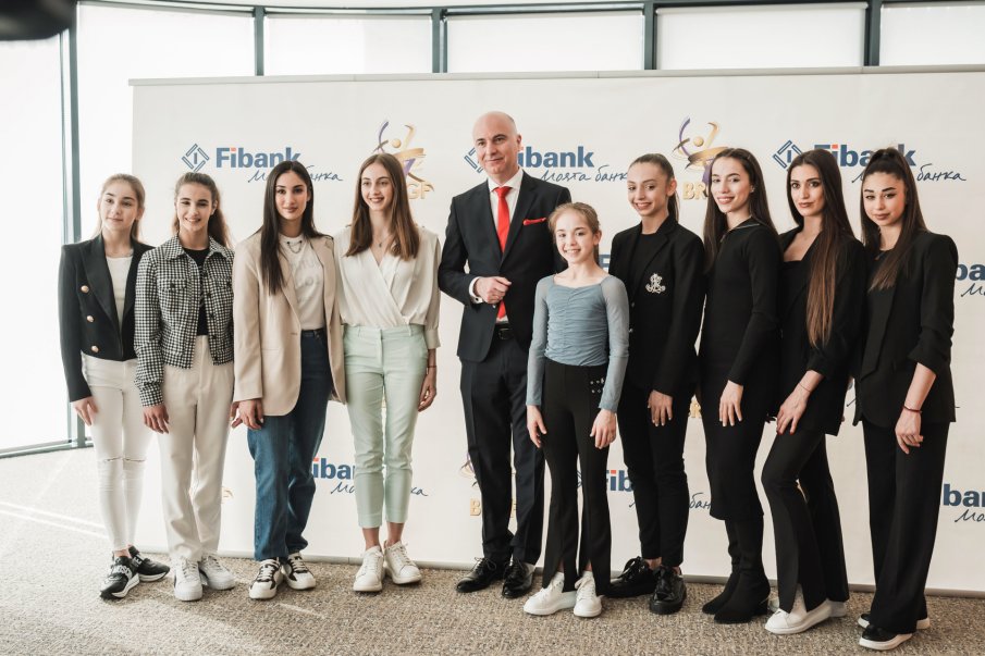 Fibank с дарение в подкрепа на Българската федерация по художествена гимнастика (СНИМКИ)