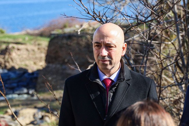 Кметът на Созопол Тихомир Янакиев с декларация до Министерския съвет срещу изграждането на ветрогенератори в морето