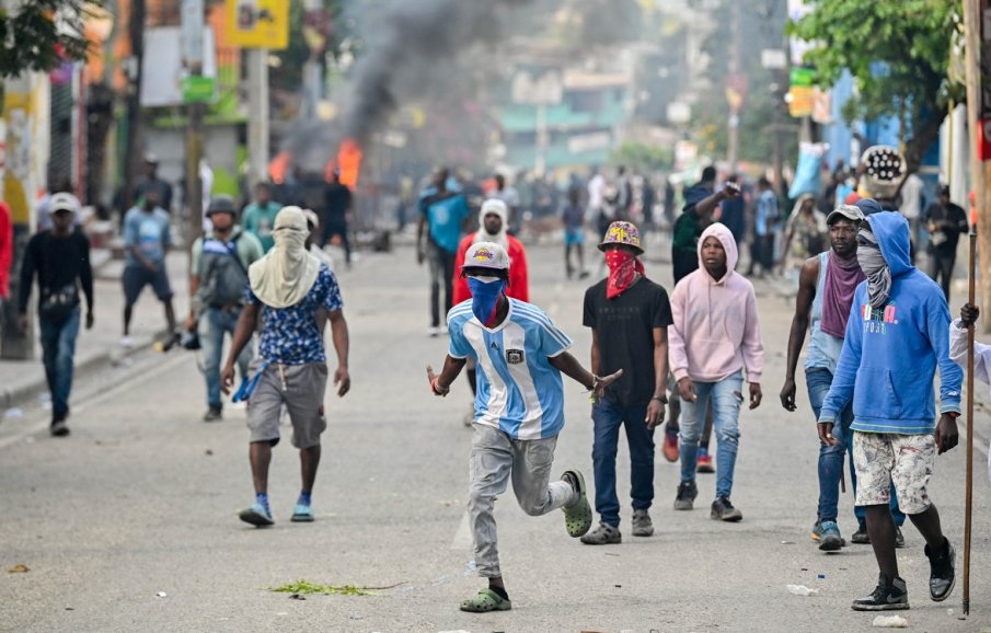 Безредици в Хаити, нападнаха централния затвор