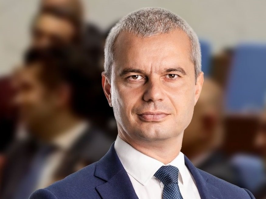 Костадин Костадинов призова държавния глава Румен Радев за избори две в едно