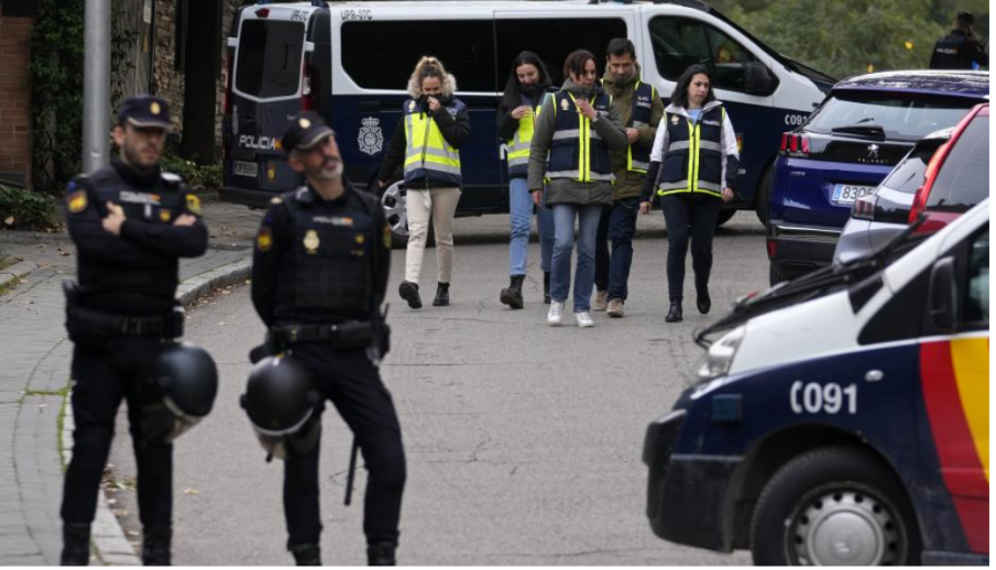 12-годишно момиче е било продадено от родителите си за принудителен брак в Испания