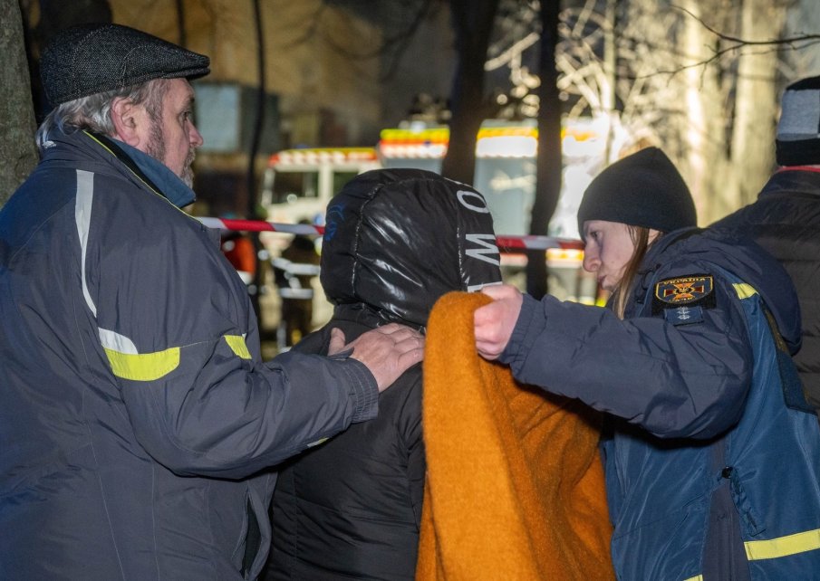 Нови руски атаки с дронове и експлозии в Одеса, обявиха тревога