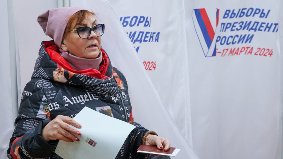 Втори ден от президентските избори в Русия