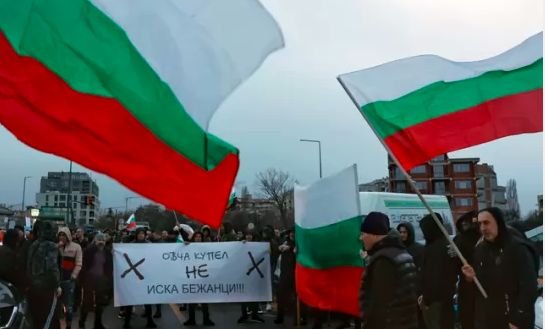 Стотици протестират срещу агресията с участието на мигранти: Овча купел - без страх и насилие