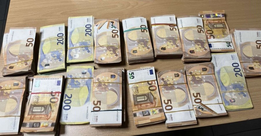 Прокуратурата подпука турски гражданин за недекларирана валута в размер на 271 860 лв. (СНИМКИ)