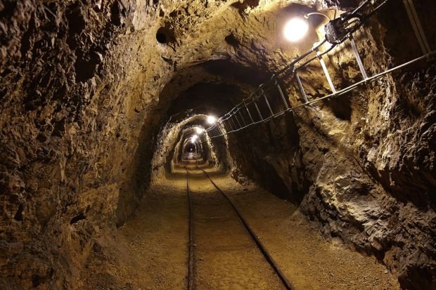 ТЕЖЪК ИНЦИДЕНТ: Срути се мина за злато в Русия, има затрупани миньори